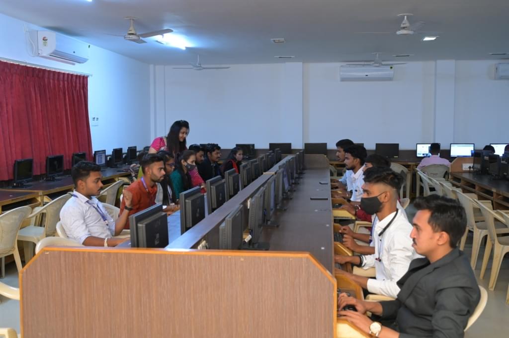 Sardar Patel Education Campus Anand Labs photo 5
